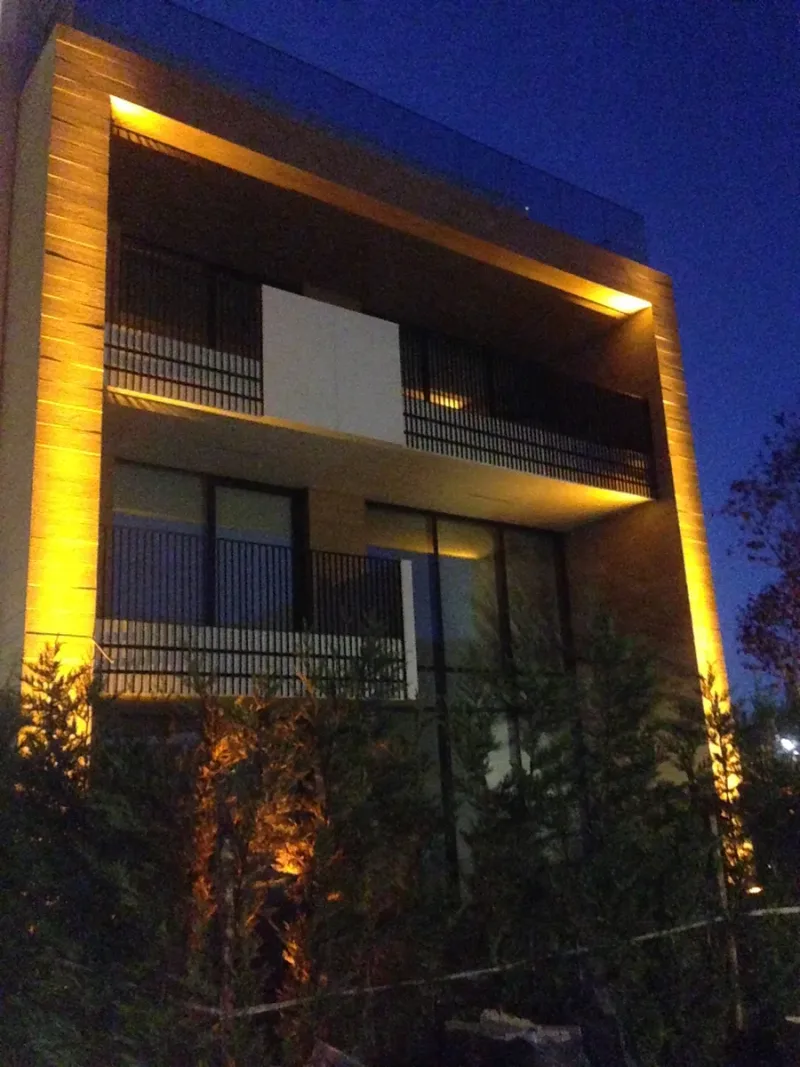 Villa Bahçe Aydınlatması — fotoğraf 1